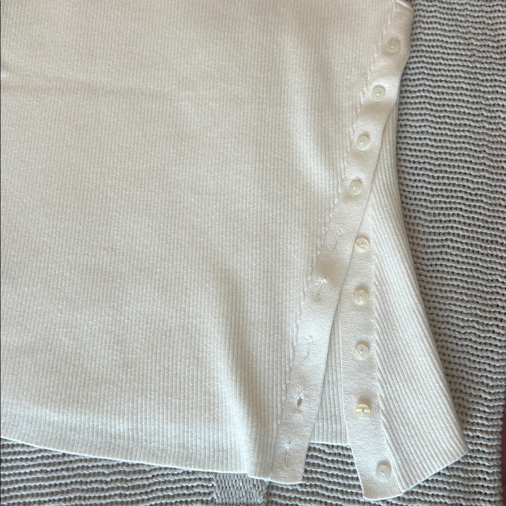 Abercrombie & Fitch Cream Button-Detail Tank Top - Picture 3 of 5